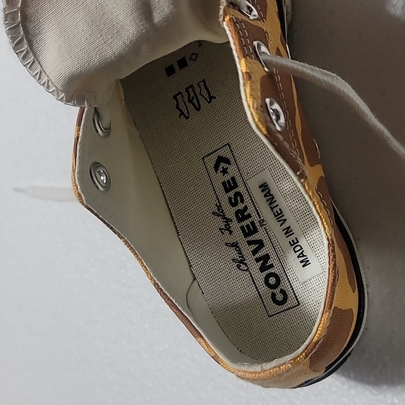 CONVERSE CHUCK TAYLOR 70's OX SNEAKERS GIRAFFE PRINT BROWN ARCHIVE CASUAL SHOE 5 - Picture 2 of 12